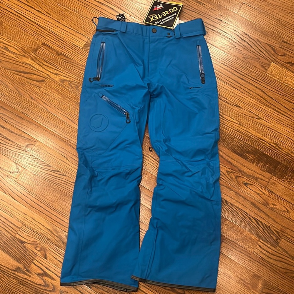 Brand new Valcom snowboard pants gore-Tex